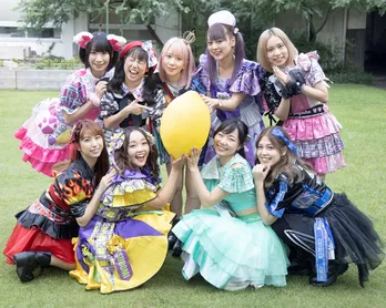 「THE W」決勝進出で注目度UP!!  歌えて踊れて“笑わせられる”アイドル・つぼみ大革命、念願の「レモン持ちSHOT」披露