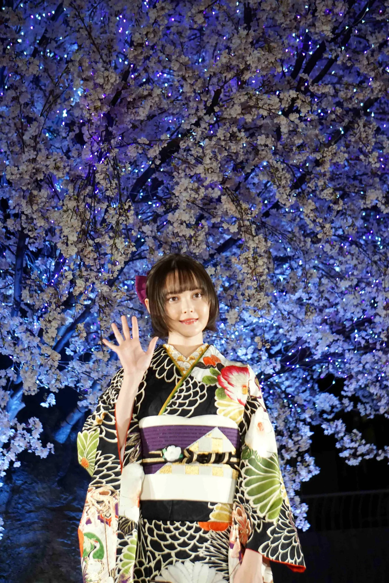 「ものすごくきれいな『桜』の下で、こんな素敵な着物を着て参加ができてすごくうれしく思います！」と告白