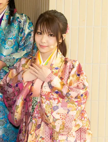 田中れいな「新曲あります! 私の歌で劇を盛り上げたい」 舞台「信長の野望・大志」開幕