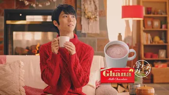 【羽生結弦】“昔の自分”と共演したロッテ新CMメイキング写真公開！“初体験”の撮影に照れ笑い