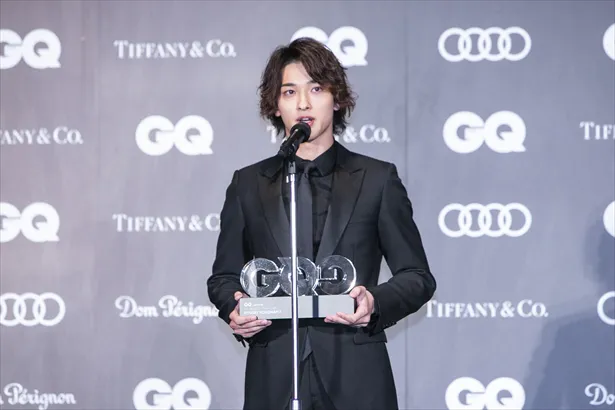 「GQ MEN OF THE YEAR 2019」授賞式に臨んだ横浜流星