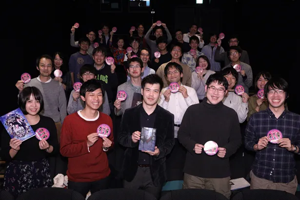 映画「屍人荘の殺人」の「クイズ王」試写会で、原作者・今村昌弘とクイズ王たちのトークイベントが行われた