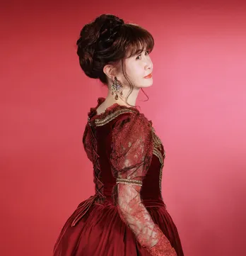 中島みゆき「夜会VOL.20『リトル・トーキョー』」Blu-ray&DVD発売!初のパネル展も開催中