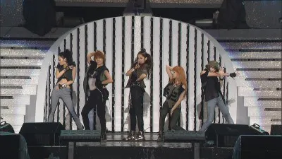 4Minuteは、観客を引き付ける歌とダンスを発揮
