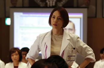 <ドクターX>米倉涼子&岸部一徳が大はしゃぎ!ファン「この師弟関係、尊い」