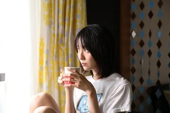 小島梨里杏出演のDOBERMAN INFINITY「ずっと」のMVが話題！ 早くも80万回再生突破