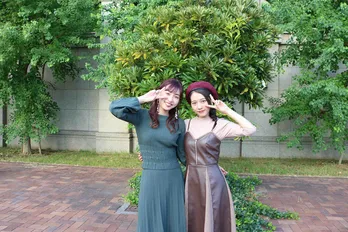 谷本安美が植村あかりを激写!谷本のプロデュースに植村「やだ~安美ちゃん!」