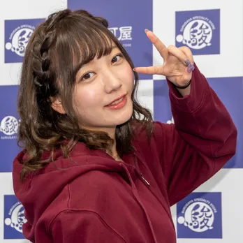 京佳、10代最後のメモリアル作品で「ネコになりました」