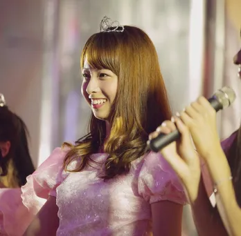 元“バイトAKB”・梅澤愛優香、憧れだった神7メンバーとの再会に号泣!