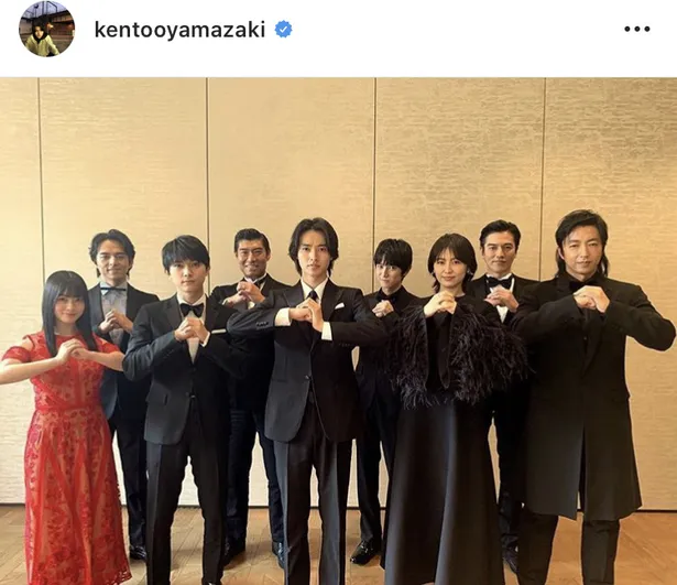 山崎賢人 オダギリジョーとの2shotにファン悶絶 お顔が天才 2人ともどういう表情 画像11 14 芸能ニュースならザテレビジョン