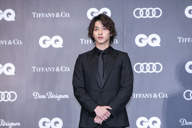 「GQ MEN OF THE YEAR 2019」授賞式に臨んだ横浜流星