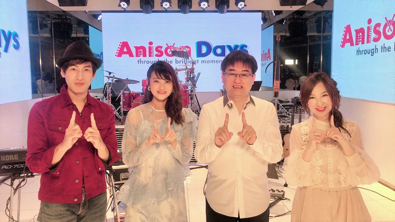 「Anison Days」MCの森口博子、ゲストの田中公平、早見沙織、そしてMC兼楽曲サポートの酒井ミキオ(右から)