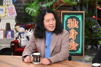 又吉直樹、クリスマス・イブ放送の“アローン会”は「1人で見ている人もさみしくない、さみしいのもそんなに悪くない」