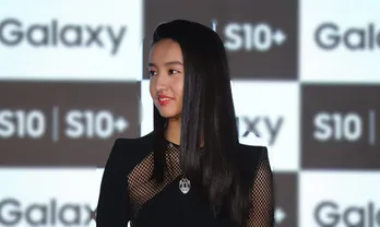 <Koki,>姉が撮影したプライベート感あふれるショット公開! あどけない表情も注目集まる