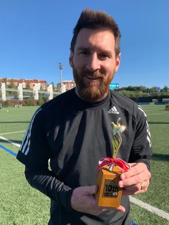 リオネル・メッシ選手が緊急参戦！乾貴士選手と「リフティングハイ」に挑む＜新春！炎の体育会TVSP＞