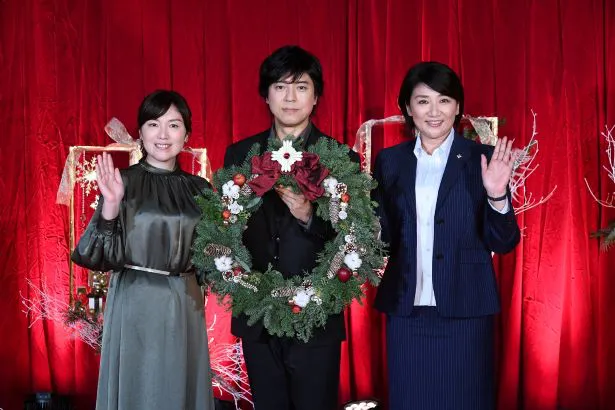 12月24日のイベントに登壇した(写真左から)柚月裕子、上川隆也、松下由樹