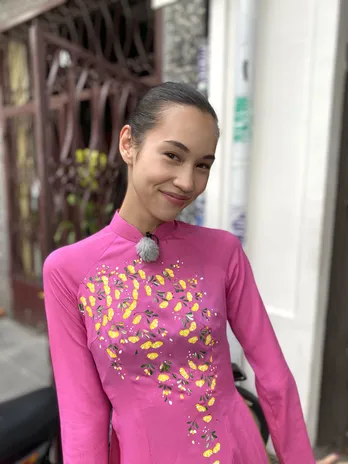 水原希子、美肌&美脚あらわな開放感あふれるビジュアル解禁!「自然な表情が生かされた良い写真」