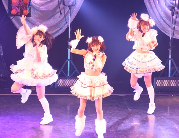 「NewYear Premium Party 2020」のNewYear Stageに出演したFES☆TIVE