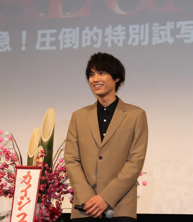 画像 福士蒼汰 シイタケに ざわ ざわ カイジ 試写会で藤原竜也とじゃんけん対決 4 8 Webザテレビジョン