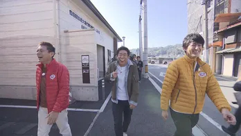 博多華丸・大吉と原口あきまさを終始圧倒する、超ハイテンションなカフェ店員に遭遇