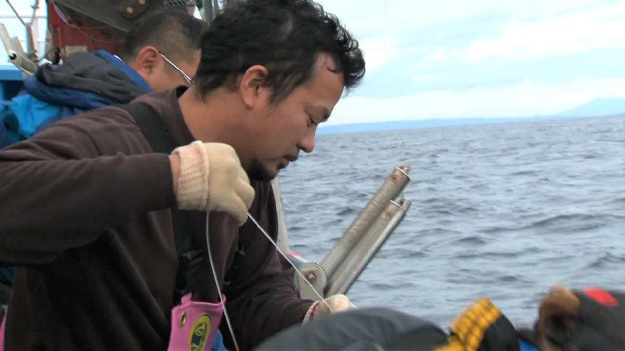 山本秀勝さん長男の剛史さんが漁師の道へ進む心に火をつけた後輩、泉健志さんはかつてのサラサラの長髪からヒゲを蓄え漁師らしい風貌に