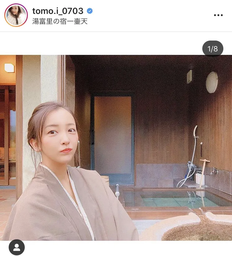 ※板野友美公式Instagram(tomo.i_0703)のスクリーンショット