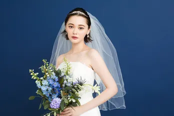 玉城ティナが初めてのウェディングドレスで美しすぎるデコルテを披露