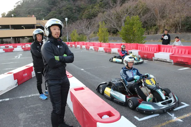 広島カープ・菊池涼介選手が、「スポーツパラダイス」で「スポパラGPカート対決」を行う