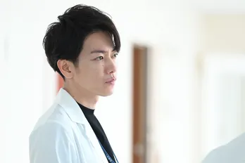 佐藤健“天堂”の“メガネ姿”にファン悶絶「破壊力ありすぎ!!」＜恋はつづくよどこまでも＞