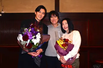 <悪魔の弁護人>要潤がクランクアップ!母役・浅野温子「ちょっとほれちゃったよ」