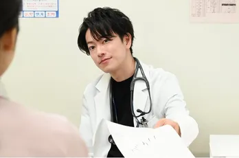 佐藤健“天堂”の“潤んだ瞳”に視聴者キュン…！「表情が天才」＜恋はつづくよどこまでも＞