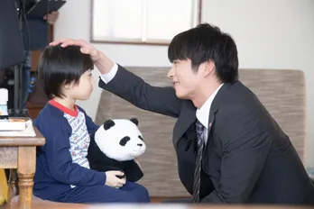 横浜流星、田中圭の出演シーンに釘付け! 現場裏話&独占ショット公開!<シロクロ>