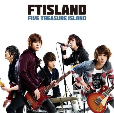 アルバム『FIVE TREASURE ISLAND』の通常盤ジャケット写真