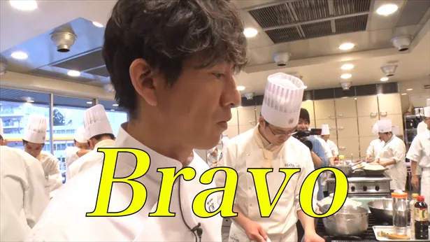 木村拓哉、服部栄養専門学校で見事な腕前を発揮！ 生徒へ丁寧に教える姿も！ | WEBザテレビジョン