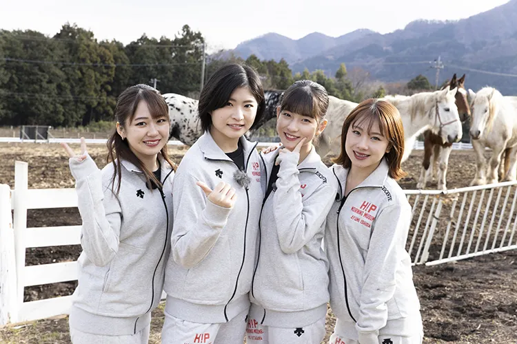野中美希、加賀楓、北川莉央、石田亜佑美(左から)