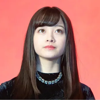 橋本環奈、女子高生役が多くて「一年間の中で制服着てる時間が長い」