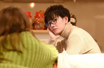 佐藤健の“治療キス”でトレンド独占！ 視聴者も卒倒寸前「私も治療して！」＜恋はつづくよどこまでも＞