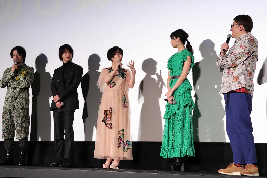 映画「ヲタクに恋は難しい」初日舞台あいさつより