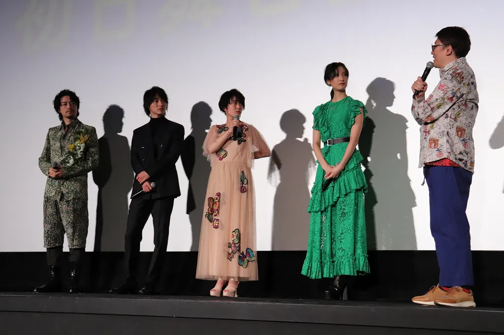 映画「ヲタクに恋は難しい」初日舞台あいさつより