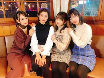 “顔面偏差値最強”十味&林ゆめら美女4人が冬のリゾートを満喫