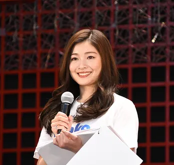 土屋炎伽、身長187cm栗原恵＆186cm田中大貴アナに挟まれ「首が疲れそう…」