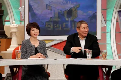 生放送で討論を展開する阿川佐和子、ビートたけし（写真左から）