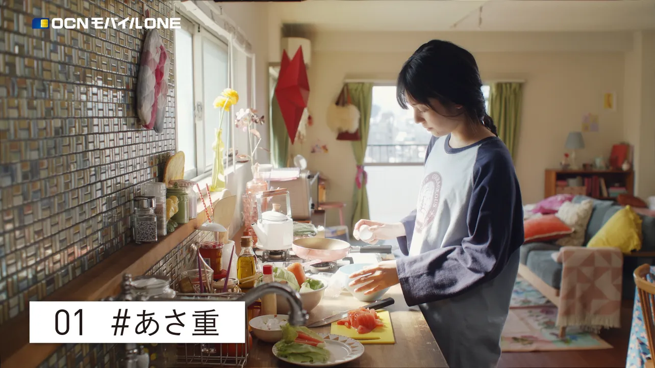 部屋着で朝食作りに勤しむ道重