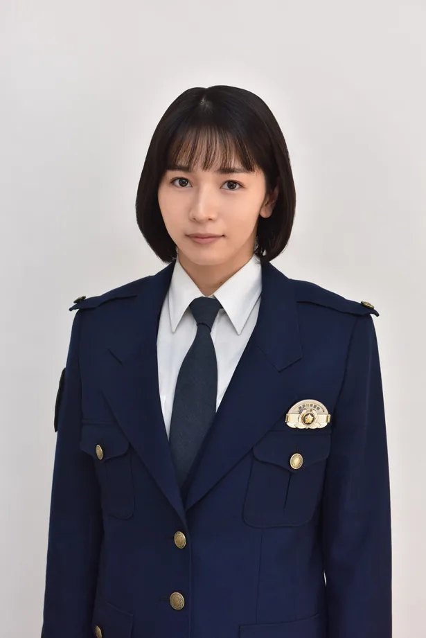 鷹木真琴役の傳谷英里香