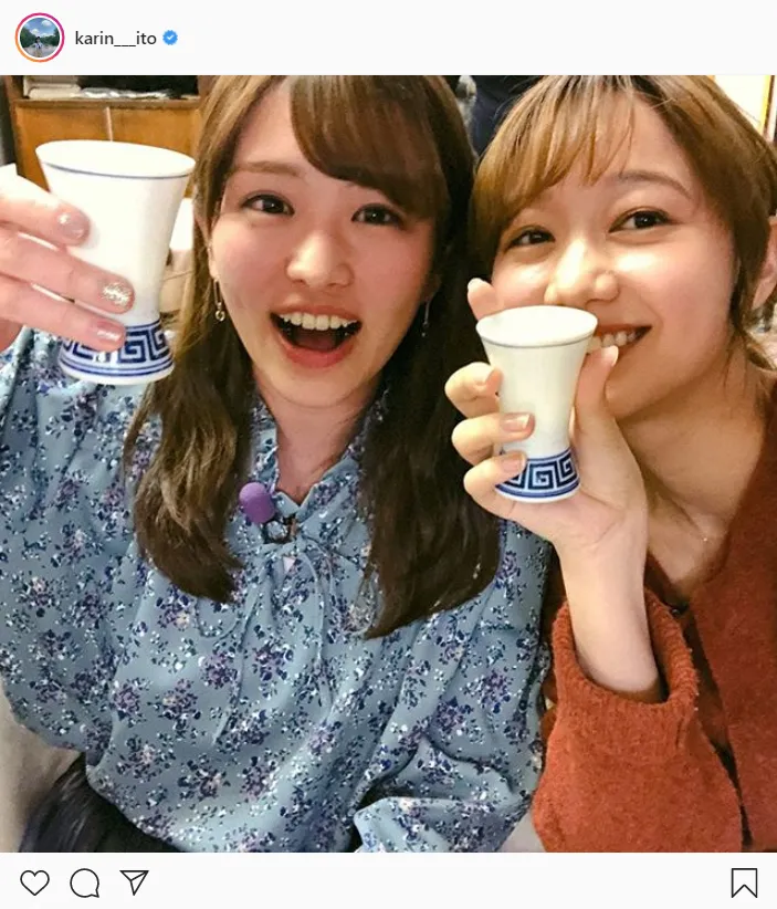 【写真を見る】日本酒が進み顔が火照った伊藤かりんと高田秋