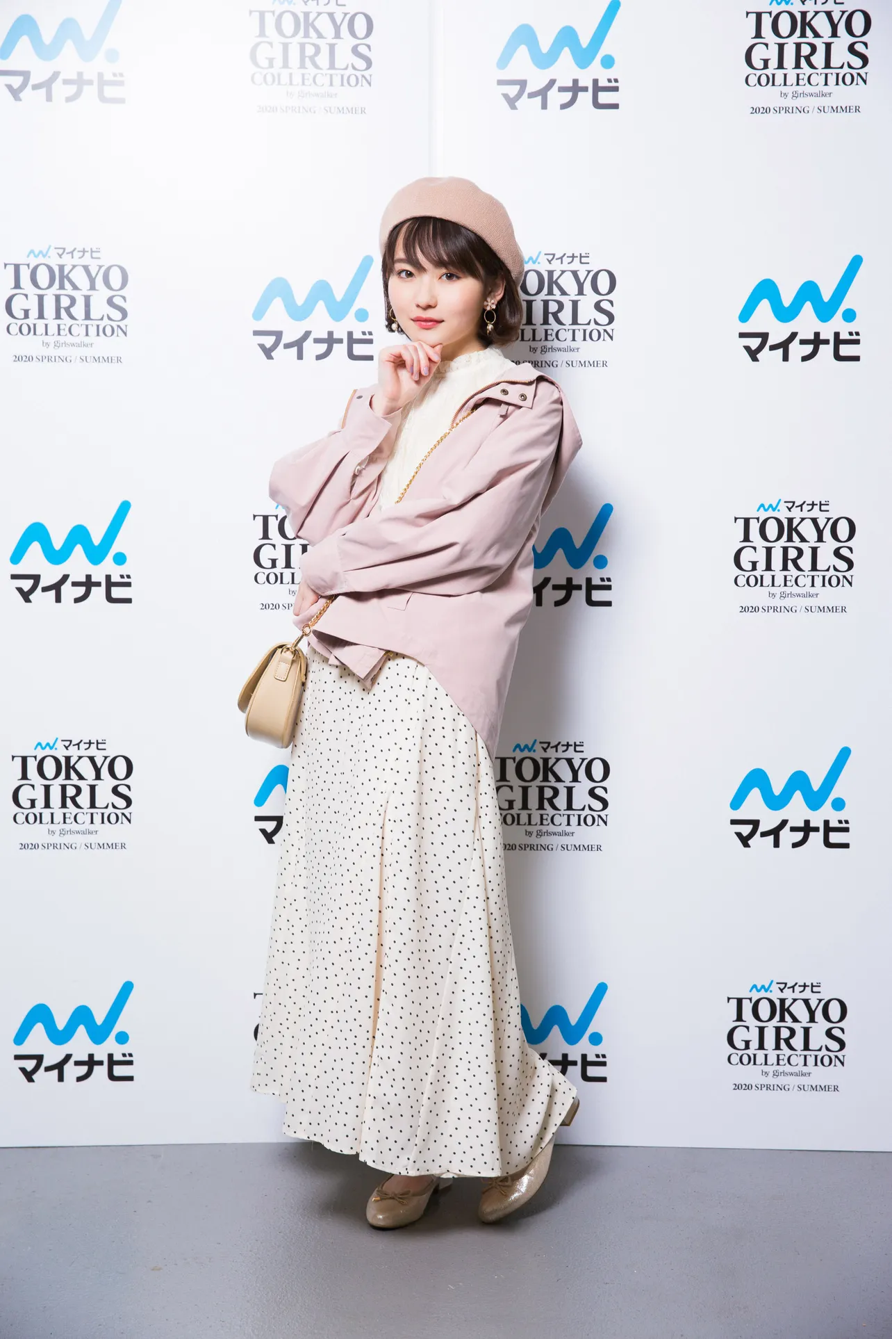 「普段はメンズライクな格好が多い」という山田杏奈