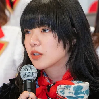 あいみょん “でこ出し”姿に「今日イチの癒し!」「でこ出しみょんちゃん、かわいい!」の声