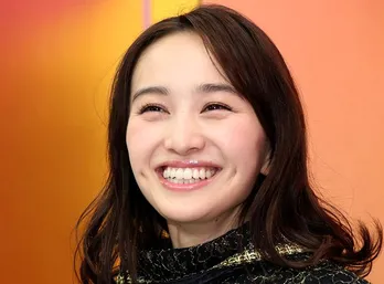 ももクロ百田夏菜子、トーテムポールみたい?3SHOTに反響「あーりんの表情笑」