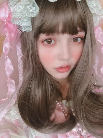 “ドール系美女”加藤ナナ、YouTubeチャンネルを開設「皆さんの日々の日常の一部になれますように」