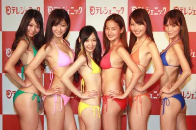 【写真】緑川静香、中村葵、広瀬玲奈、高嶋香帆、広村美つ美、大矢真夕（写真左から）